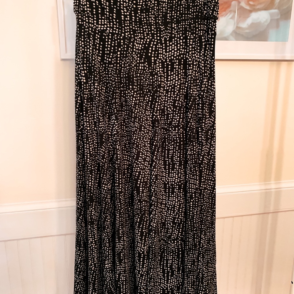 Black/beige polka dots skirt